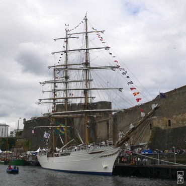 Cisne Branco in the Penfeld harbour - Cisne Branco dans le port de Penfeld