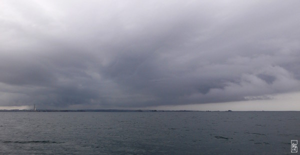 Île Vierge lighthouse under the thunderstorm - Phare de l’Île Vierge sous l’orage