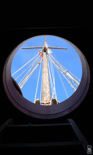 Marie-Fernand rigging seen from inside the boat - Gréement de Marie-Fernand vu de l’intérieur du bateau