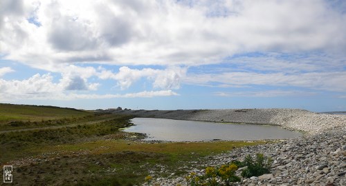 Smooth stones levee - Cordon de galets