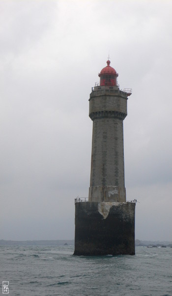 La Jument lighthouse after a series of storms - Phare de La Jument après une série de tempêtes