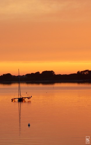 Sunset reflection - Reflet du coucher de soleil