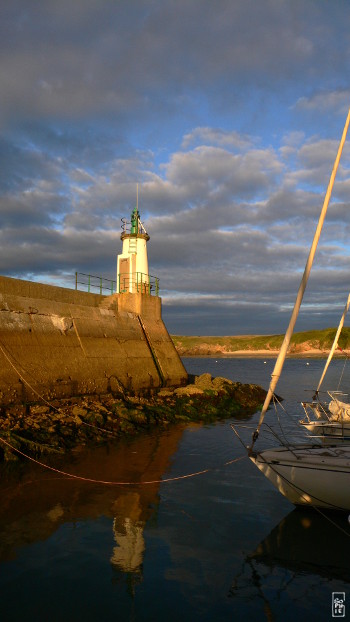 Sunset in Saint-Gildas harbour - Coucher de soleil au port de Saint-Gildas