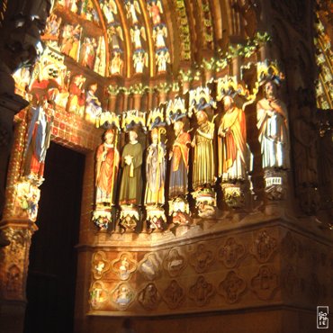 Gate of the cathedral - Porche de la cathédrale