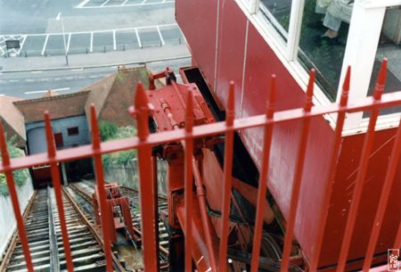 Water elevator - Ascenseur a eau