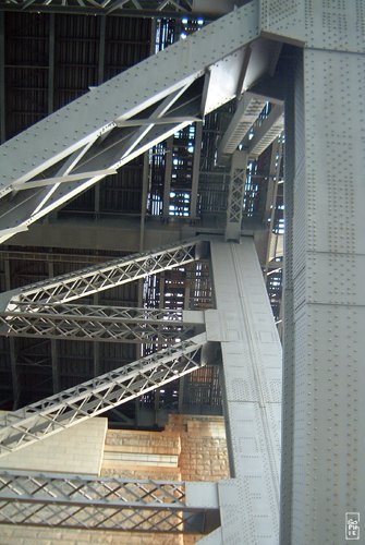 Under the Harbour Bridge - Sous le pont Harbour Bridge